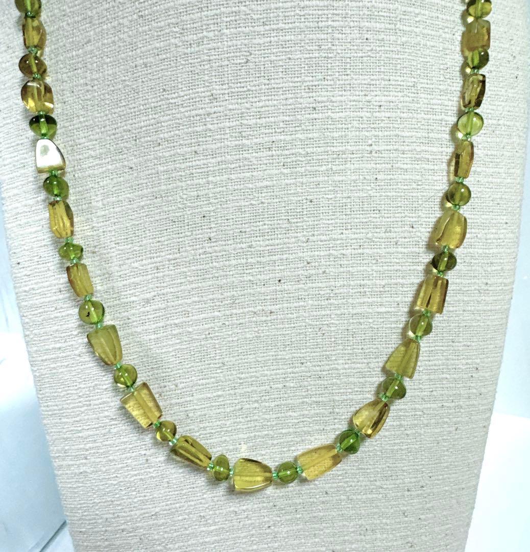 グリーン琥珀ネックレス　グリーンアンバーネックレスNO25-2396
