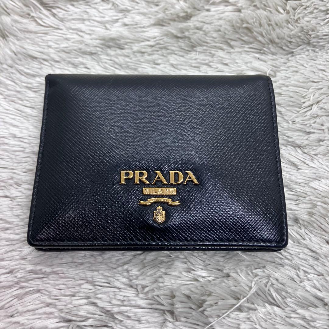 現行美品✨PRADA サフィアーノ メタルロゴ 二つ折り財布 フラップ ブラック