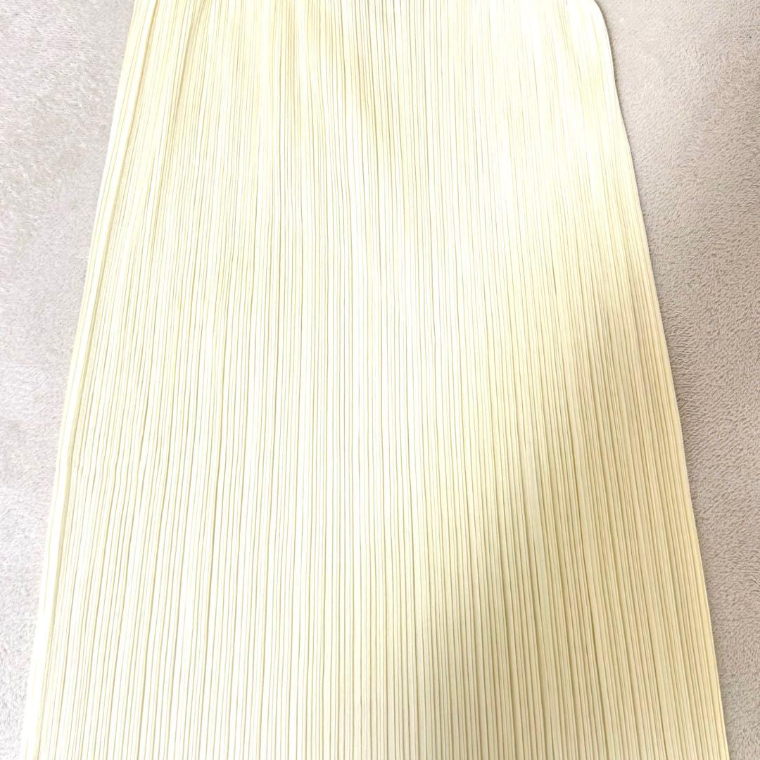 美品✨PLEATS PLEATS プリーツ　マキシ丈　アイボリー　ホワイト