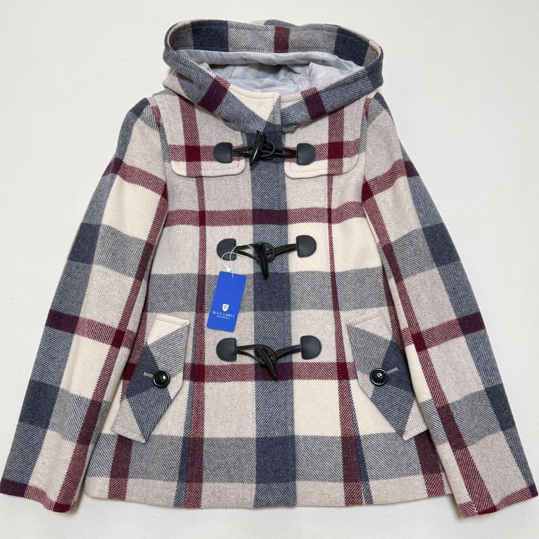 新品ブルーレーベル　ベージュクレストブリッジ柄ショートダッフルコート　36