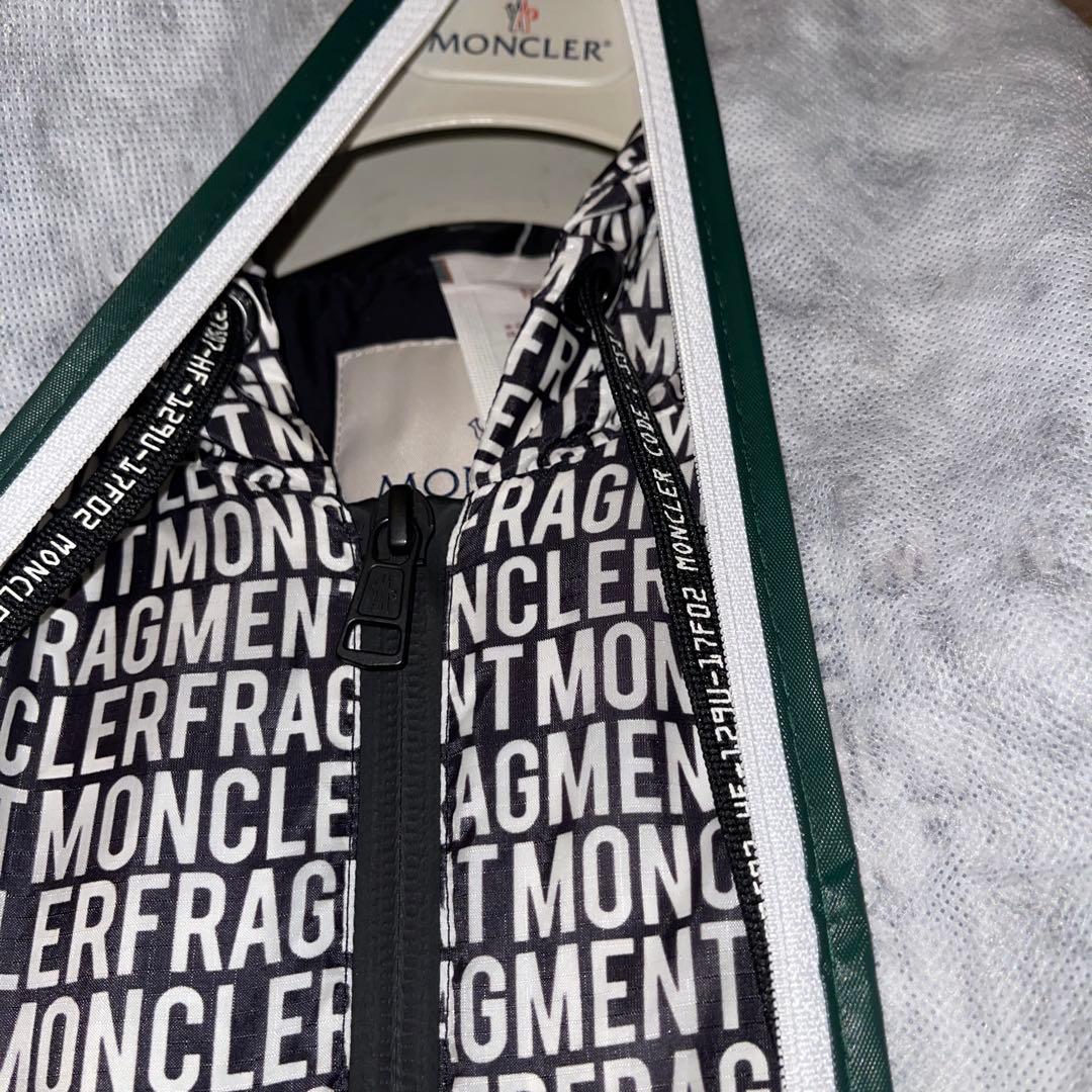 Moncler ロゴプリント フード付きジャケット