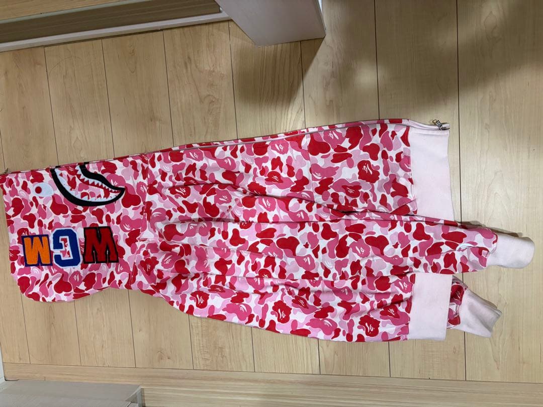 シャークパーカー