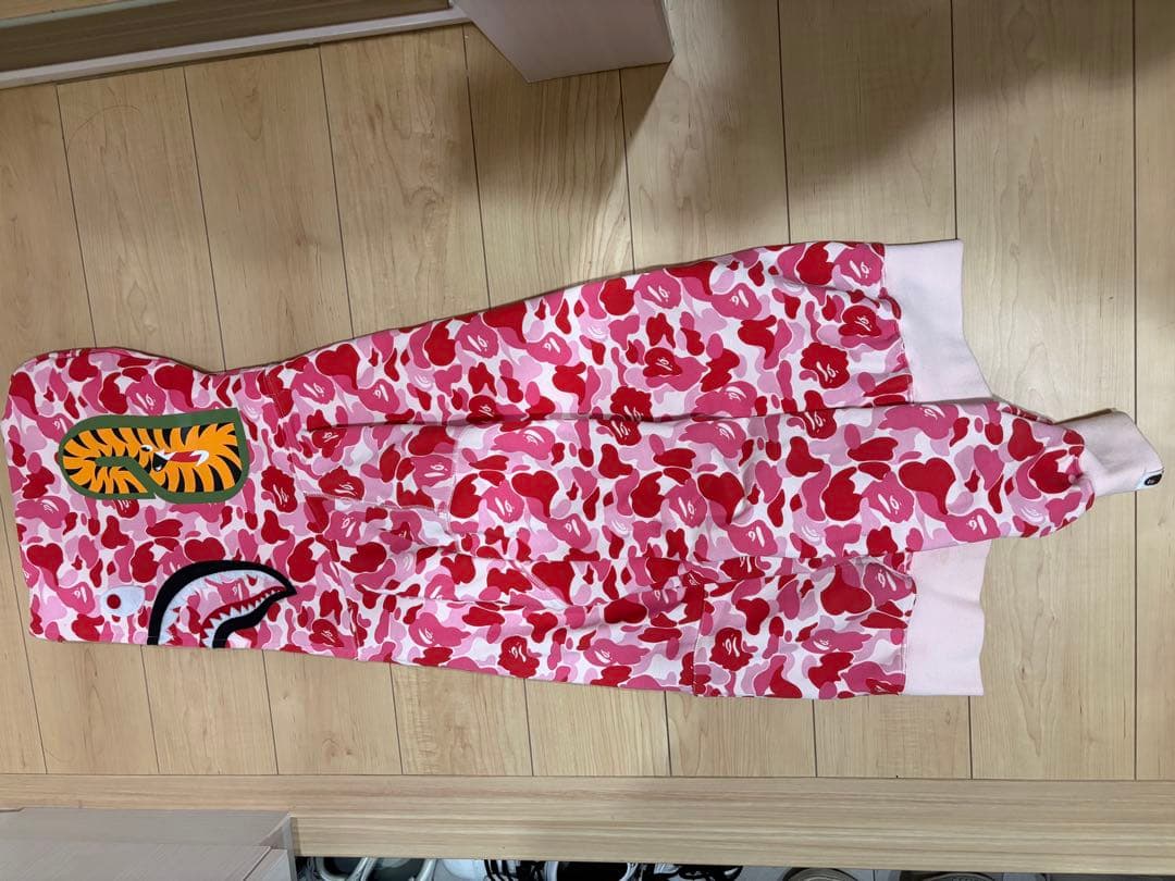 シャークパーカー