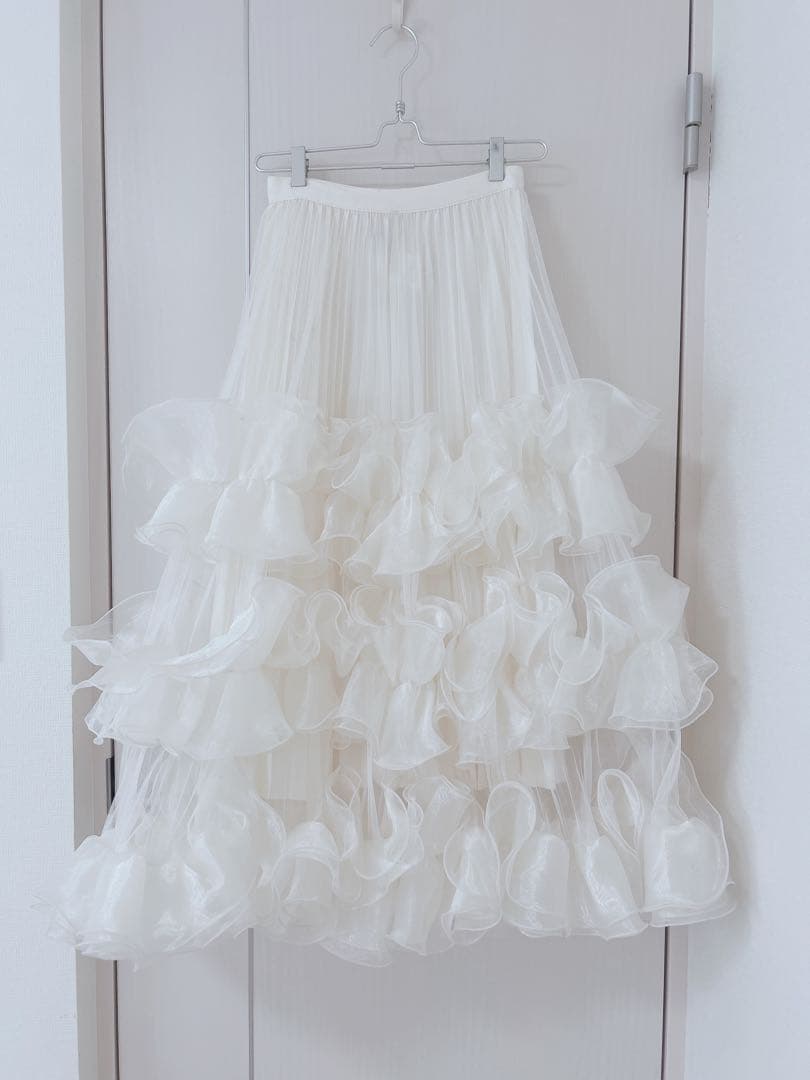 ANDREA & Co. フリルティアードプリーツスカート
