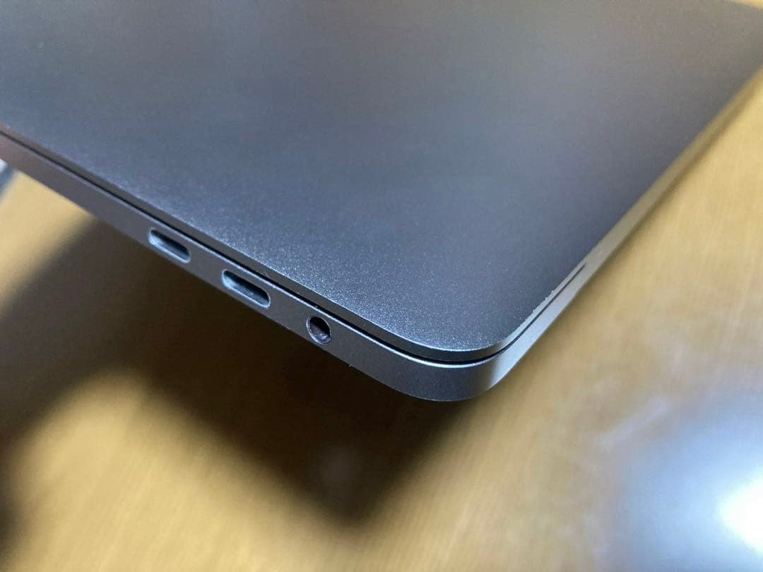 MacBook Pro 2016 15インチ スペースグレー