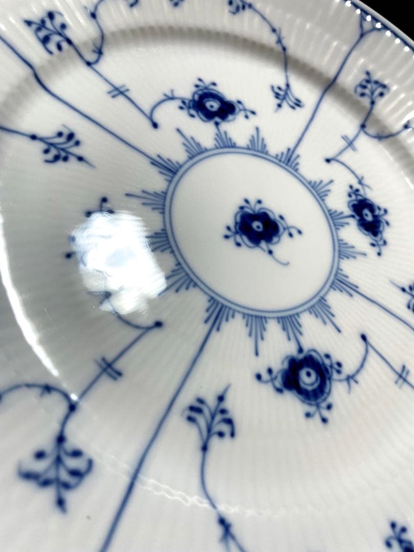 c*1様 ロイヤルコペンハーゲンブルーフルーテッドプレインプレートペア22cB未