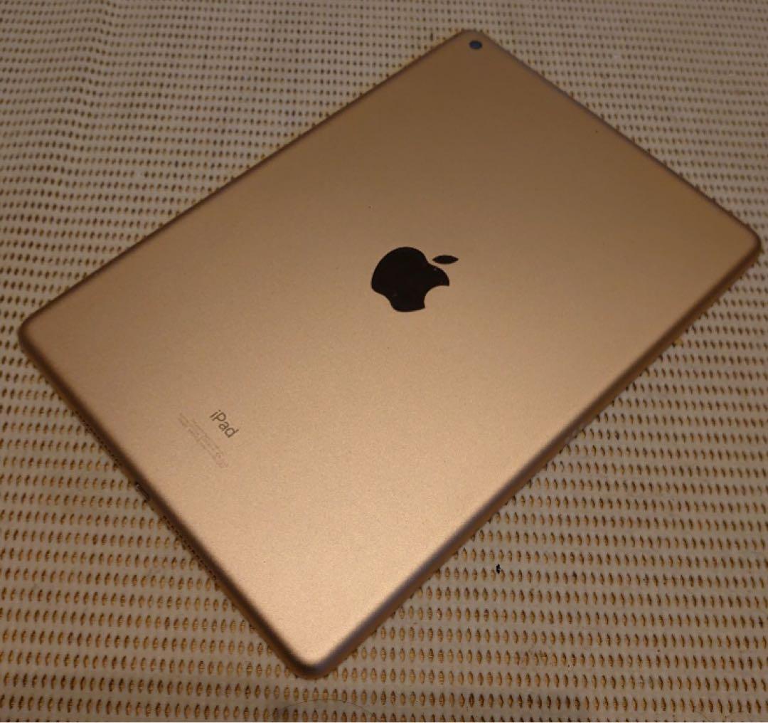 完動品iPad第8世代(A2270)本体128GBゴールド送料込TQ1GJ
