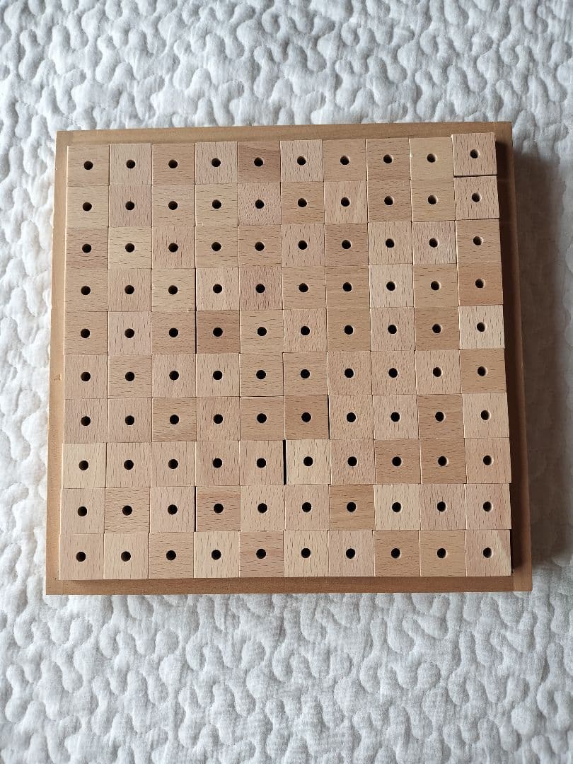 傷あり　童具館　かずの木　白木