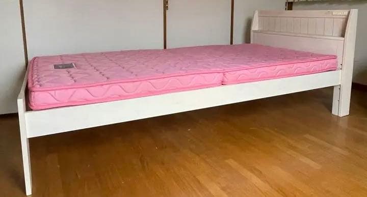 ニトリ シングルベッド　コイズミ ポケットコイルマット付　ホワイト　②