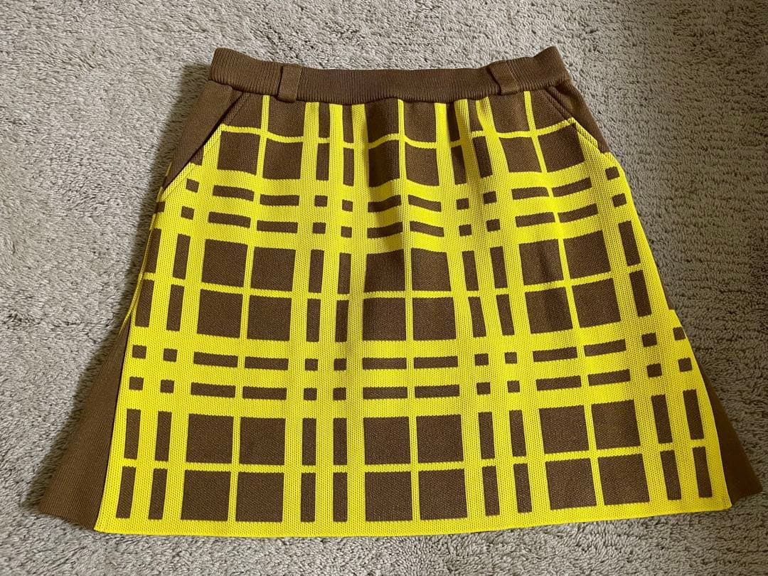 アルチビオ　◆　ランダムチェック柄ニットスカート