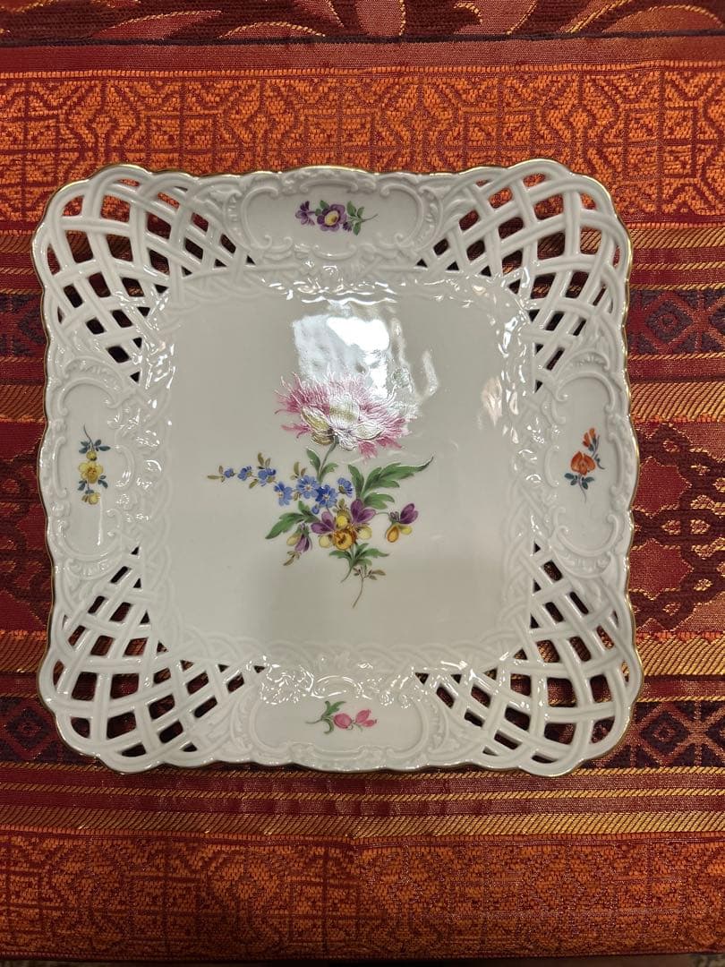 マイセン　スクエア　ベーシックフラワー　三つ花　メッシュ　ボウル　プレート　皿