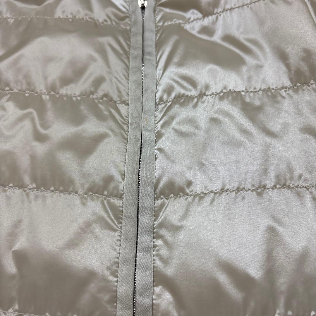 PRADA ノーカラーダウンジャケット　アイボリー