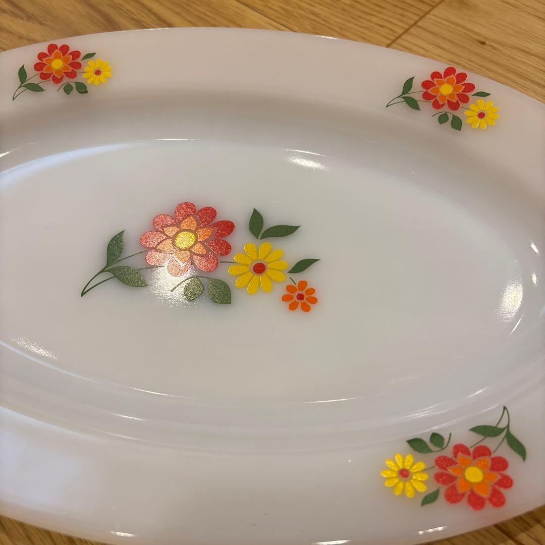 新品　アルコパル　ミルクガラス　花柄　楕円　昭和　アンティーク　レトロ　ババリア