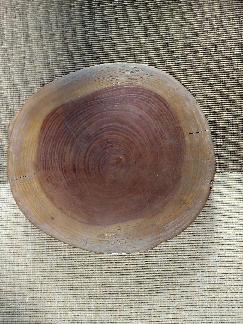 多分　松？の丸年輪台