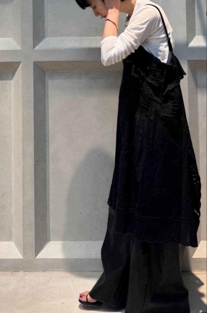 Curensology⭐︎ カットワーククロスブラウス