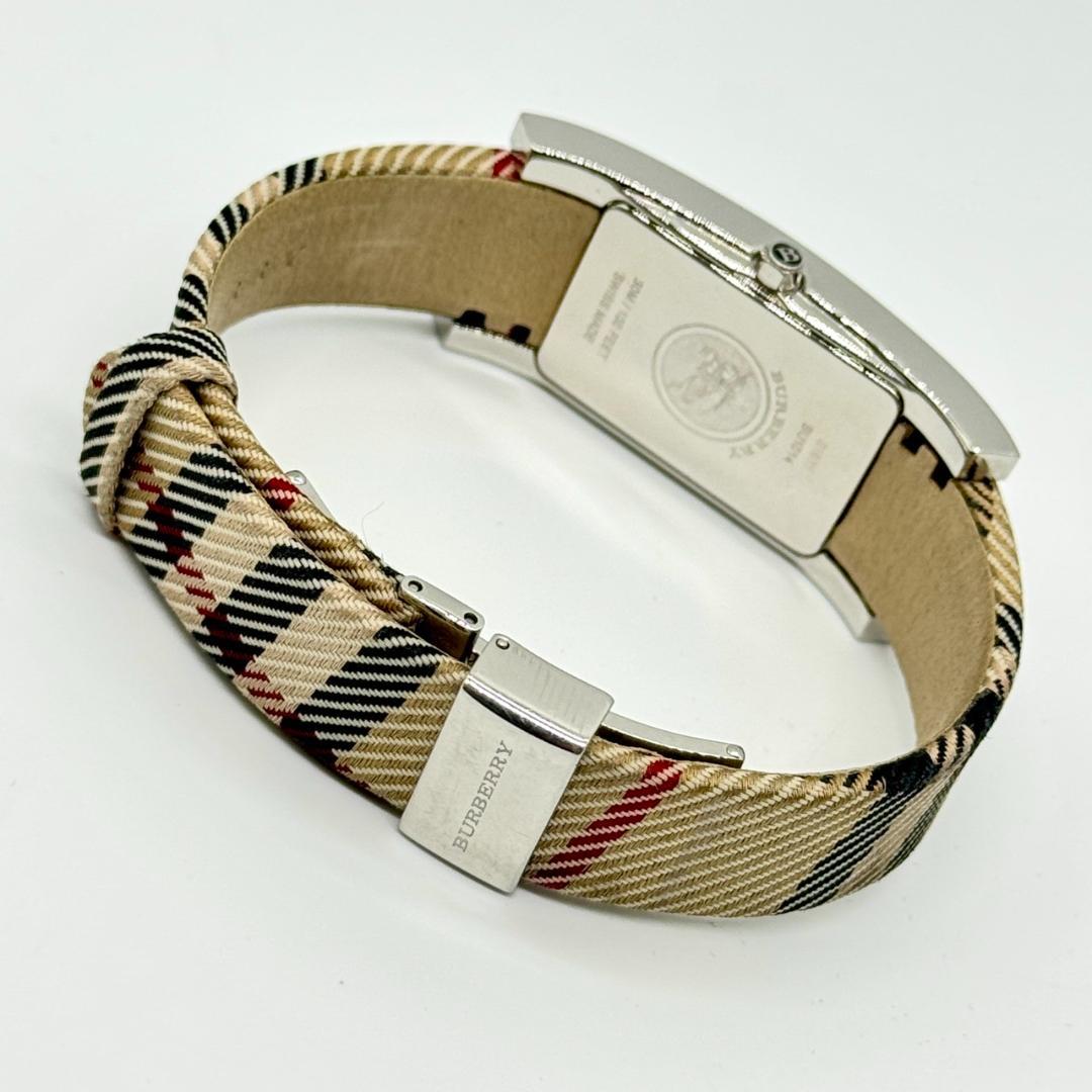 稼働品 Burberry バーバリー 腕時計 デイト ノバチェック クォーツ