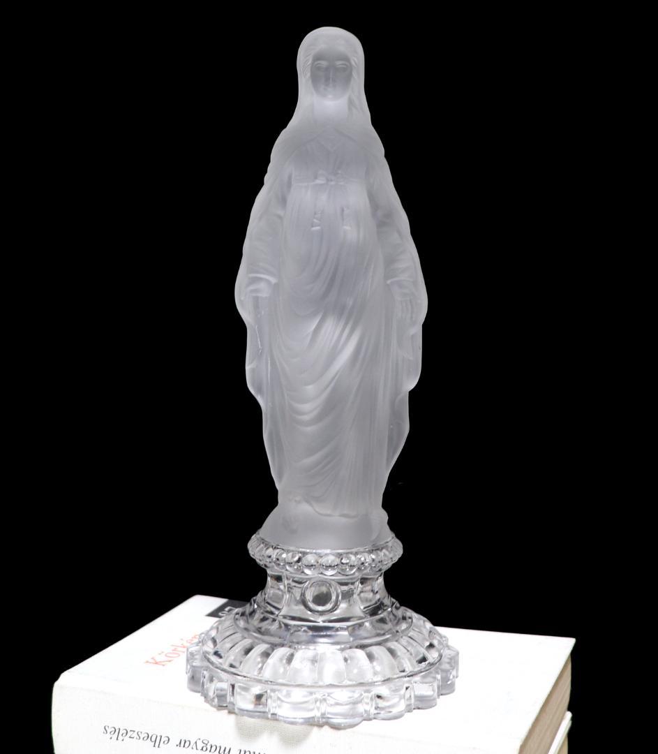 オールド・バカラ 極稀少1880年頃 蛇を踏みつけるマリア像 26cm フロスト