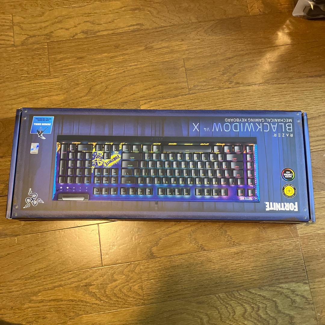 Razer BlackWidow V4X RZ03-04703600 キーボード