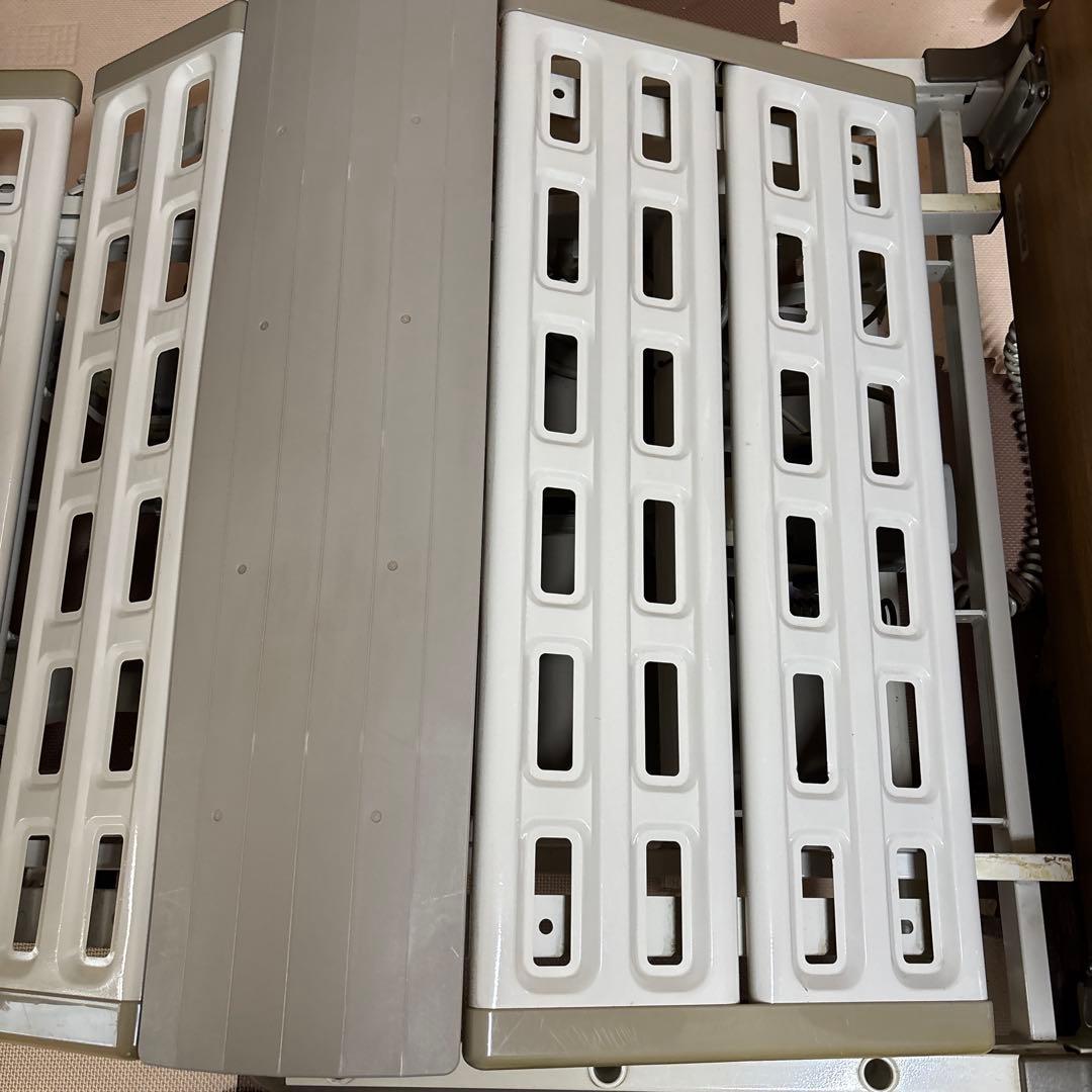 パラマウントベッド 電動介護ベッド　送料込み 9／21までの出品