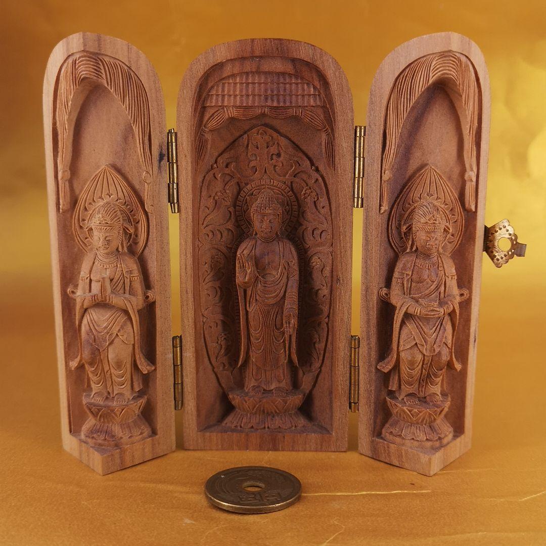インド老山白檀ミニ精細彫刻西方三聖三開仏(高さ約7cm)