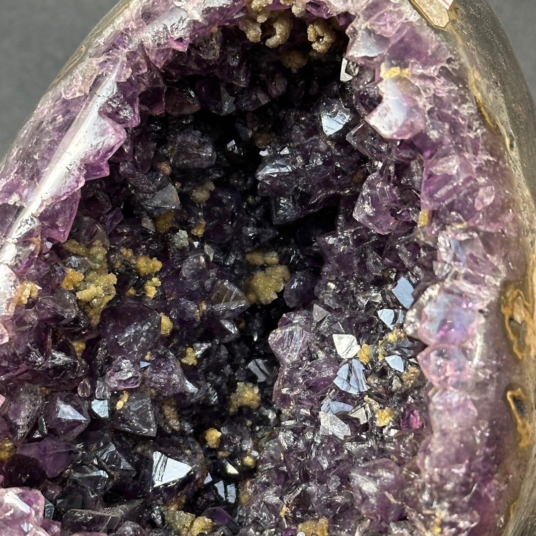 ウルグアイ産❣️天然石 イエローカルサイト共生アメジストのドーム　置物G.149