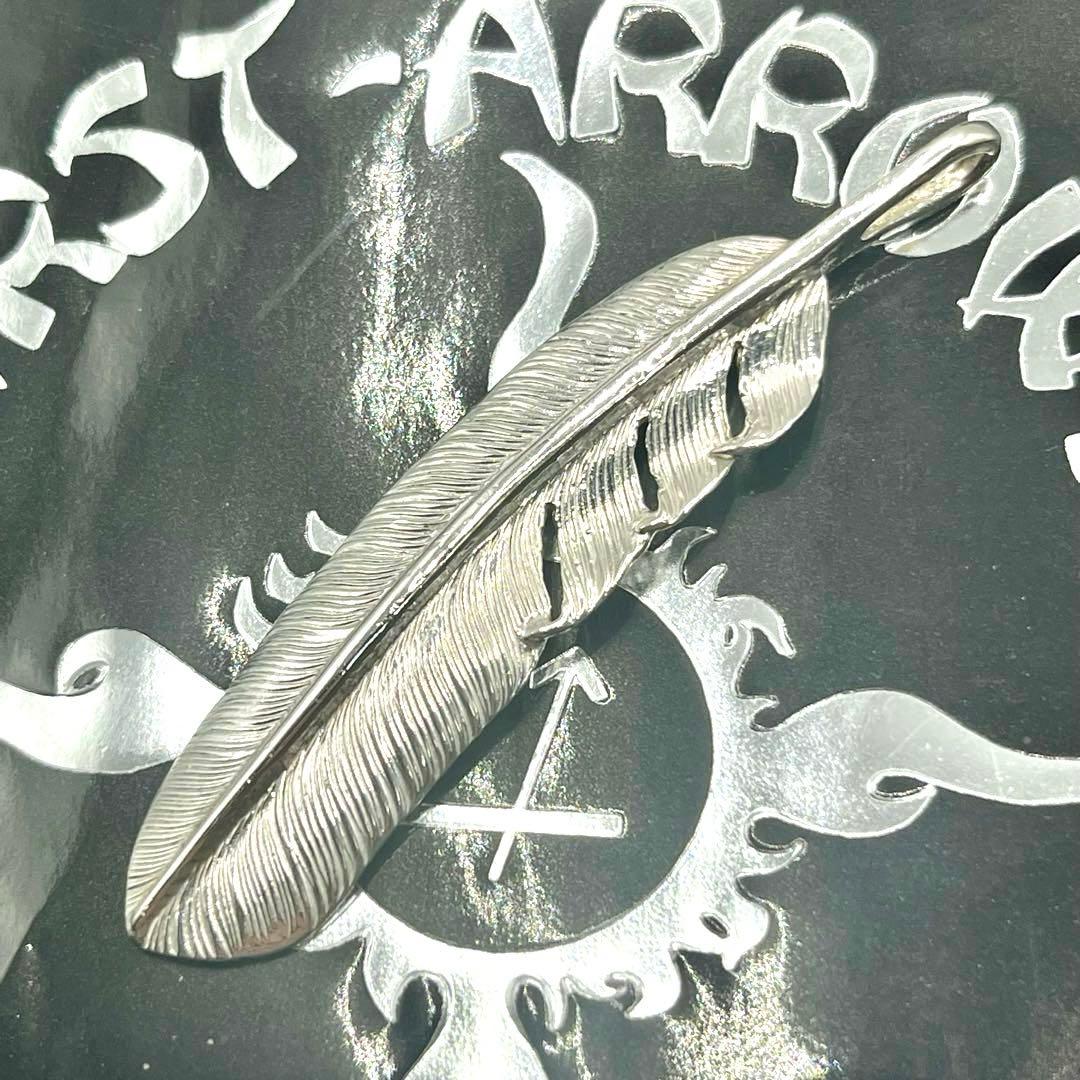 美品　ファーストアローズ　フェザーＬ