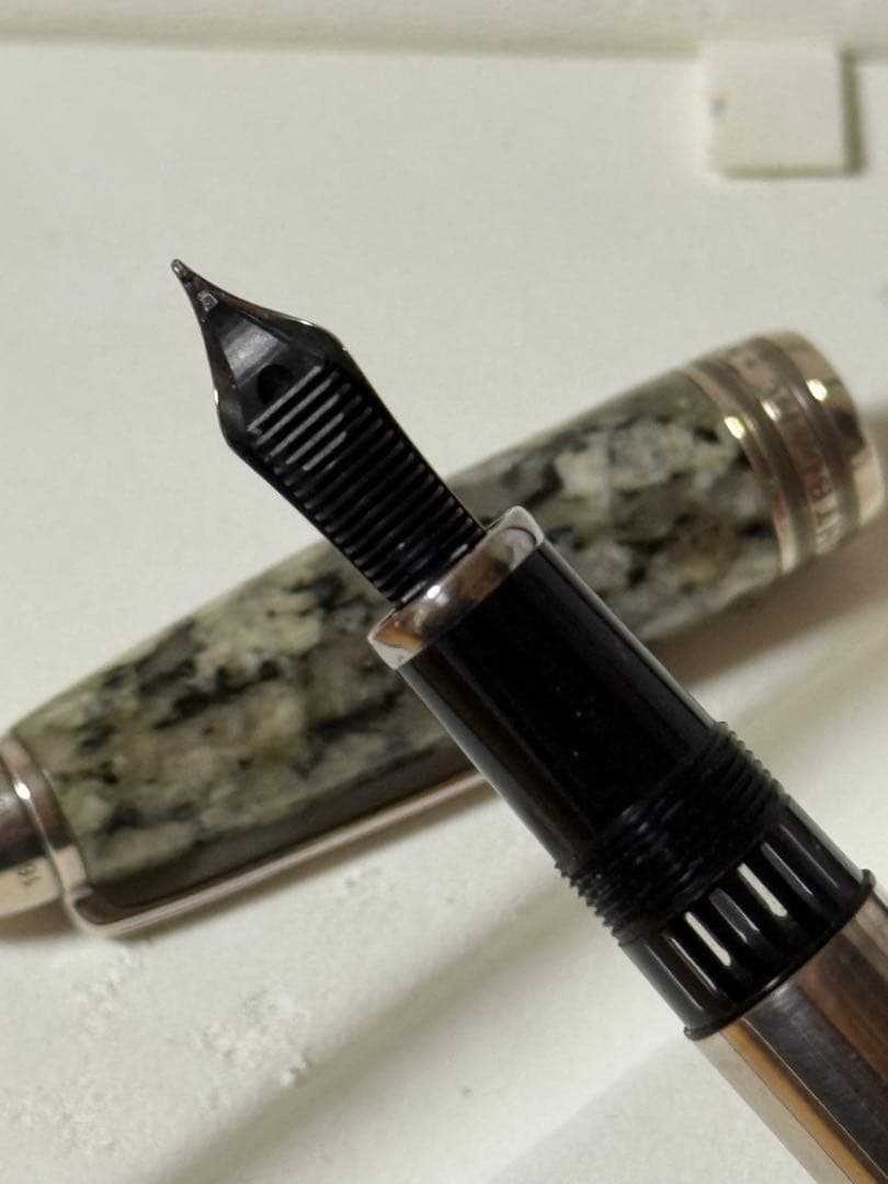 モンブラン 万年筆 100周年記念 マイスターシュテュック グラナイト中古品 F