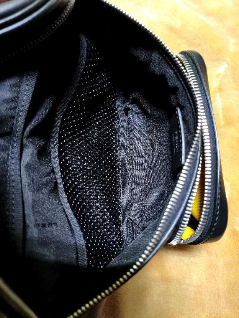 【ありさん専用】✨️超美品✨️　フェンディ FENDI ユニセックス モンスター