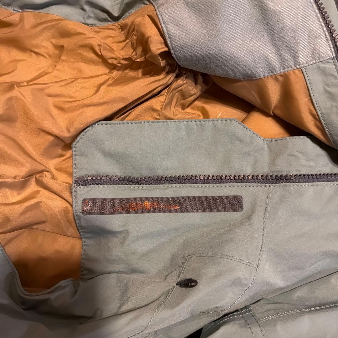 BURTON LIVINGLINING GORE-TEX ジャケット S