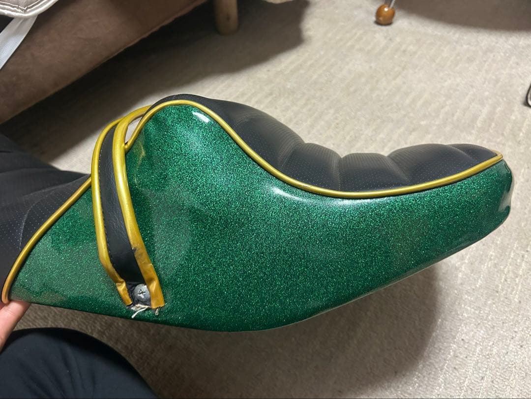 バイクシート ブラック/グリーン/イエロー