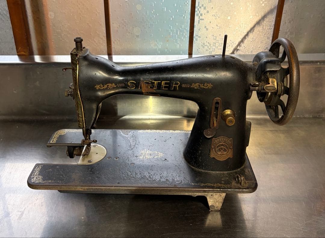 BROTHER ミシン アンティーク オブジェ ジャンク レア 本体のみ