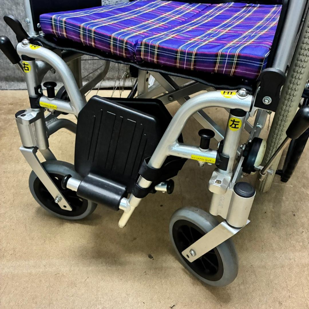 カワムラ　自走式車イス　KA822B-N3　厚クッション　　26158