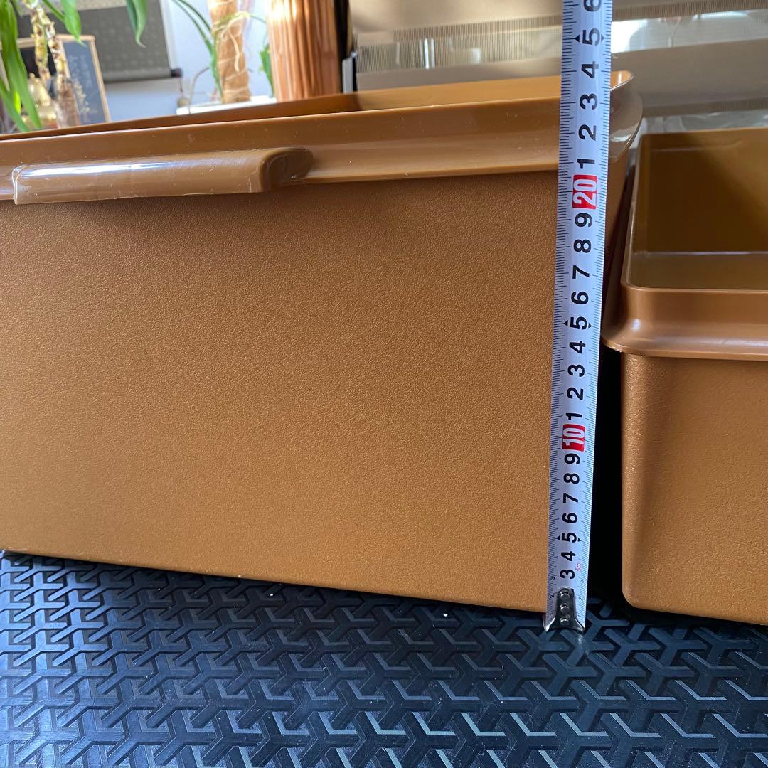 タッパーウェアの衣装ケース　3個セット