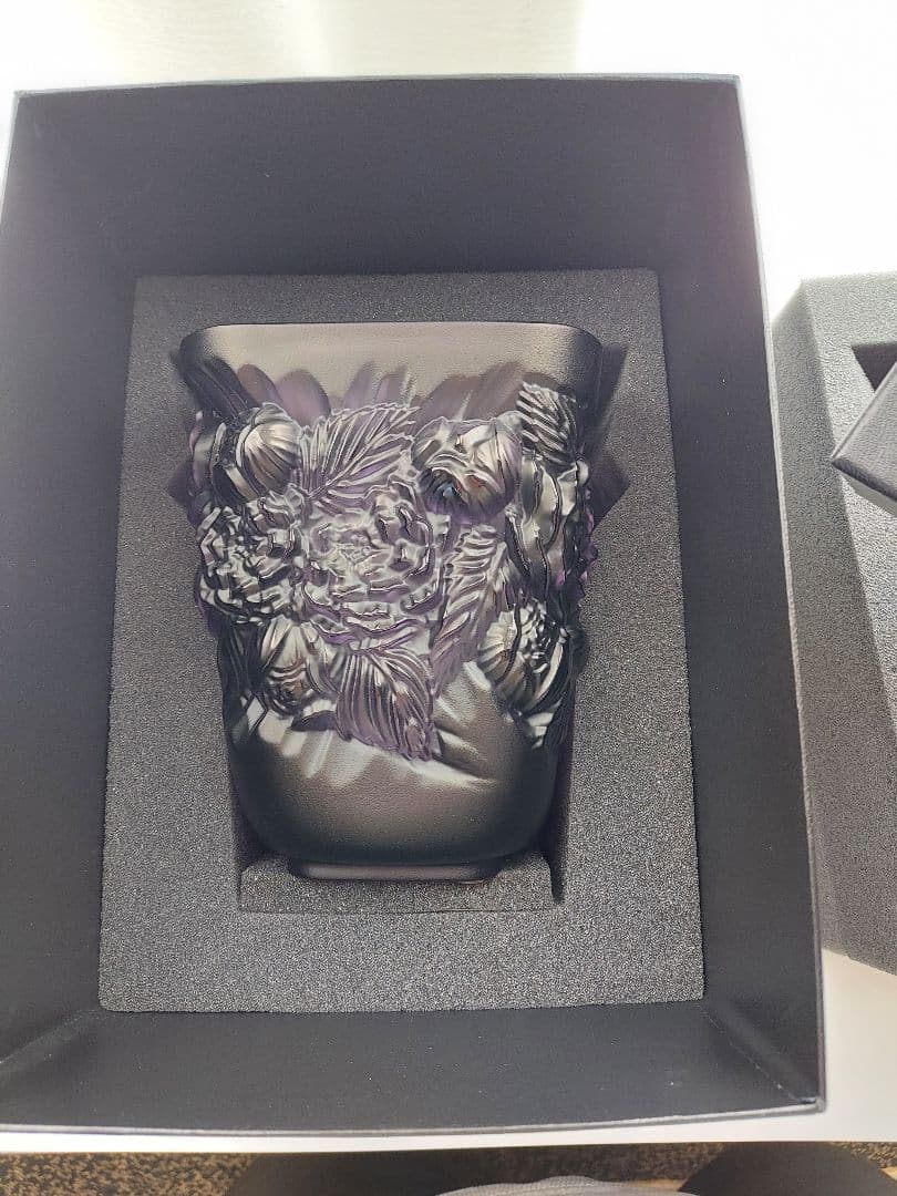 LALIQUE ベース　ピヴォワーヌ　パープルガラス工芸　アール・ヌーヴォー