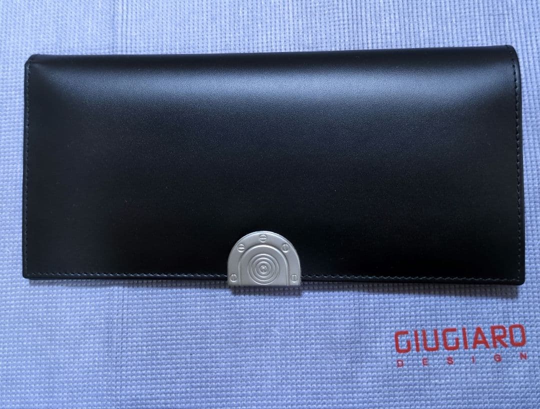 GIUGIARO DESIGN ブラックカードケース　イタリア現地購入！新品！