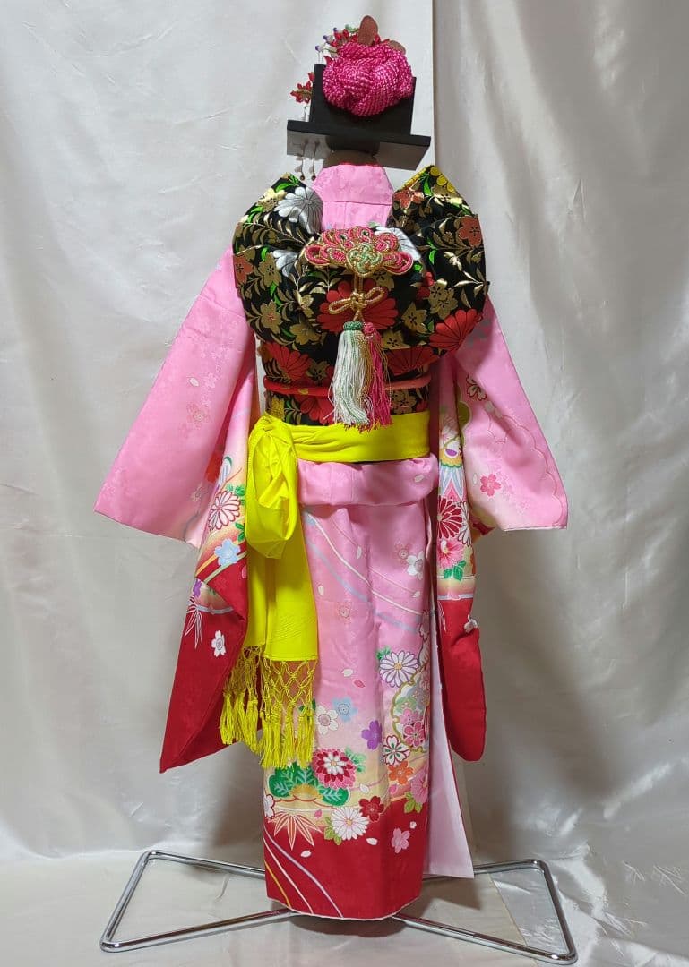 七五三　７歳用　ピンク着物コーディネート一式　簪セット付き　美品