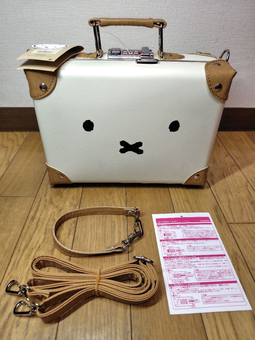 ★美品·未使用·付属品有り★ ミッフィー トランク 4L