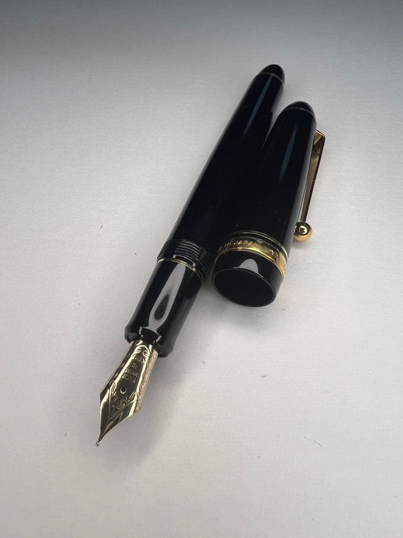 パイロット 万年筆 カスタム74 M（中字） ブラック×ゴールド