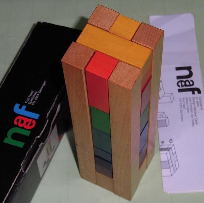 ネフ社　Naef canpanile カンパニーレ　詰め込みパズル