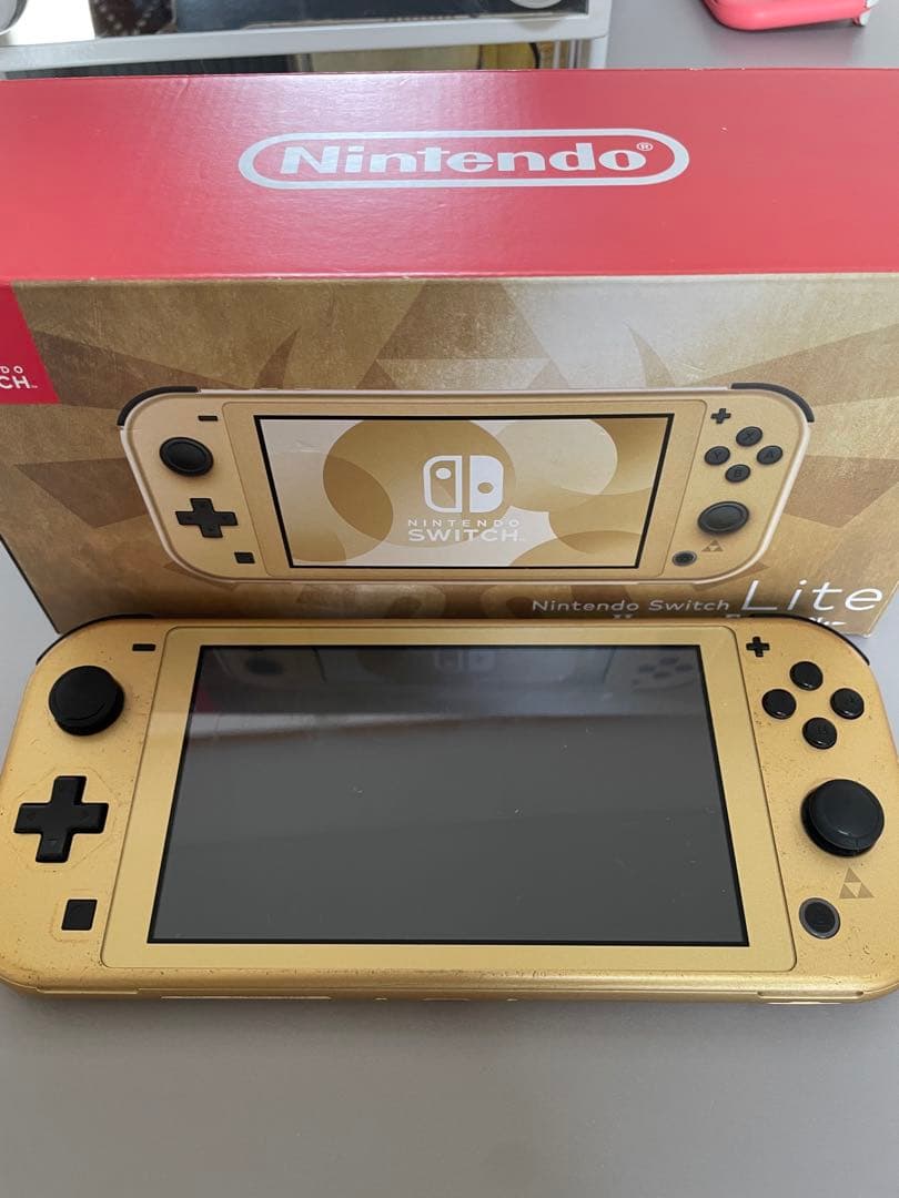 Nintendo Switch Lite ゼルダの伝説デザイン ゴールド