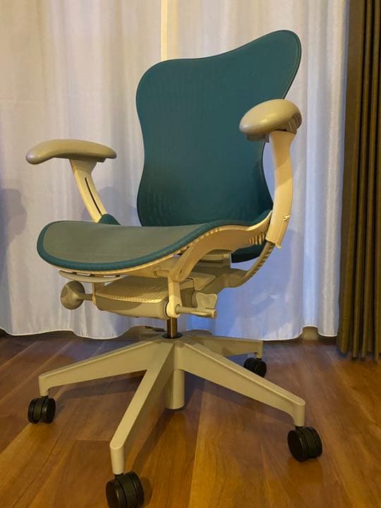 【美品】ハーマンミラー　ミラ2チェア