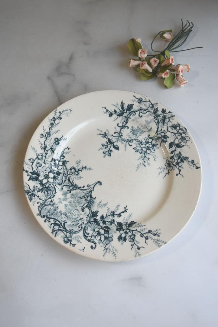 超美品ショワジー・ル・ロワ　ブルーのポンパドール（POMPADOUR ）