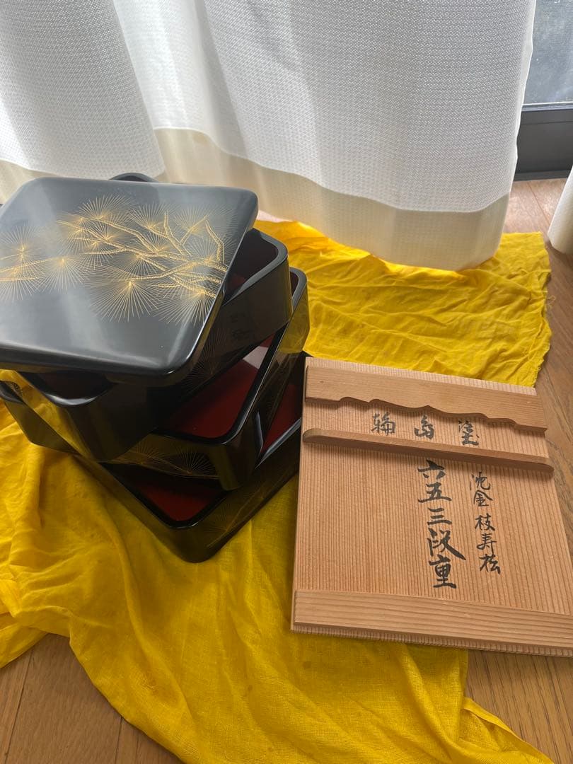 輪島塗木製重箱3段セット 金色模様