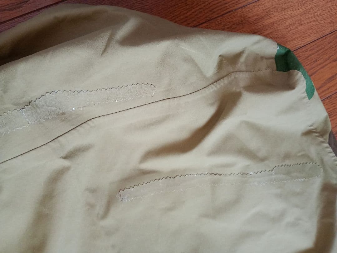 迷彩柄の寝袋カバー　GORE-TEX（中古品）