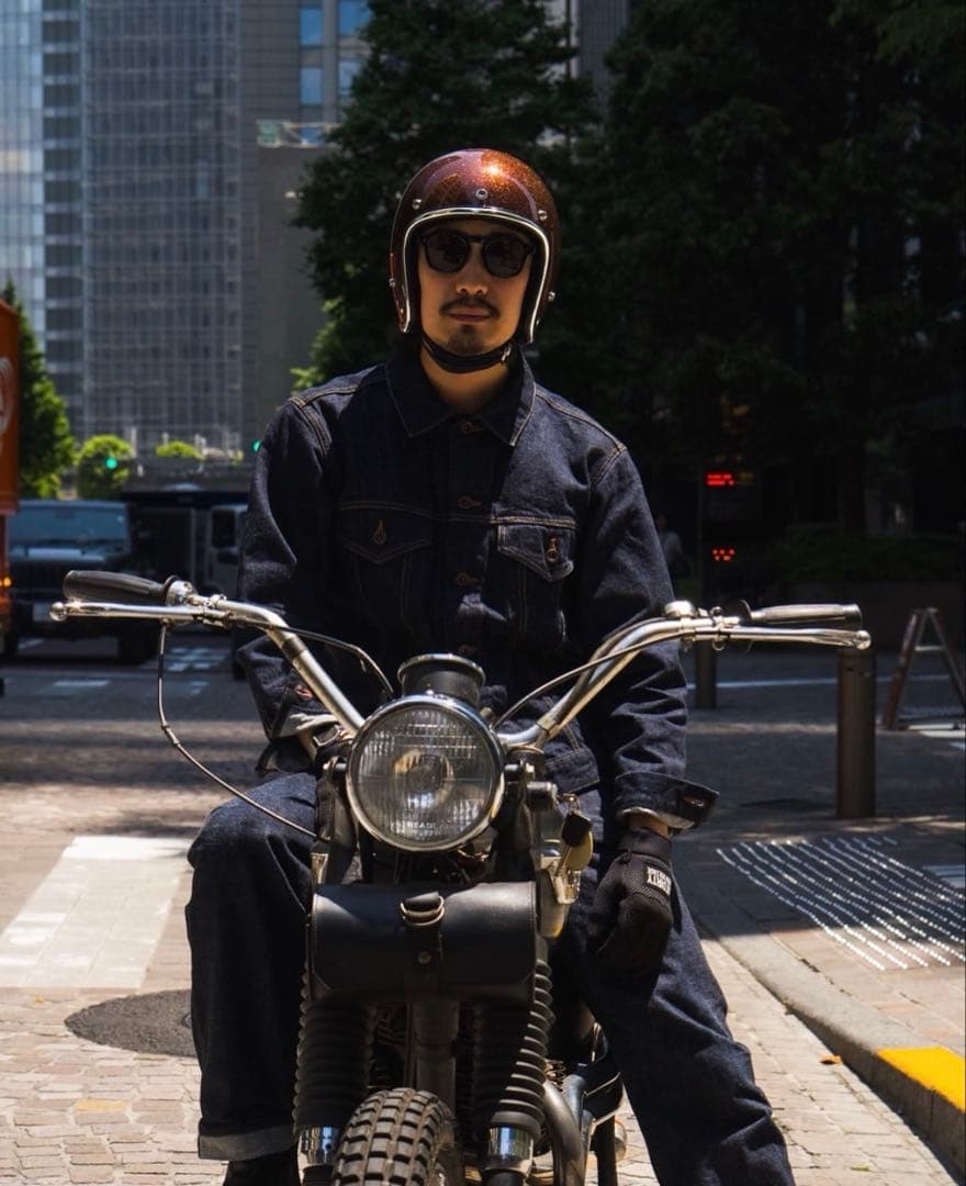 AT-DIRTY × NOBUDZ グリッターヘルメット オーシャンビートル
