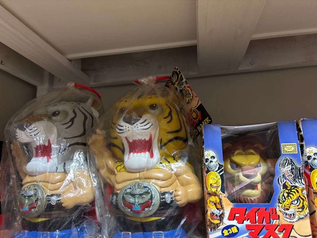 タイガーマスク　貯金箱　セット　激レア　フィギュア