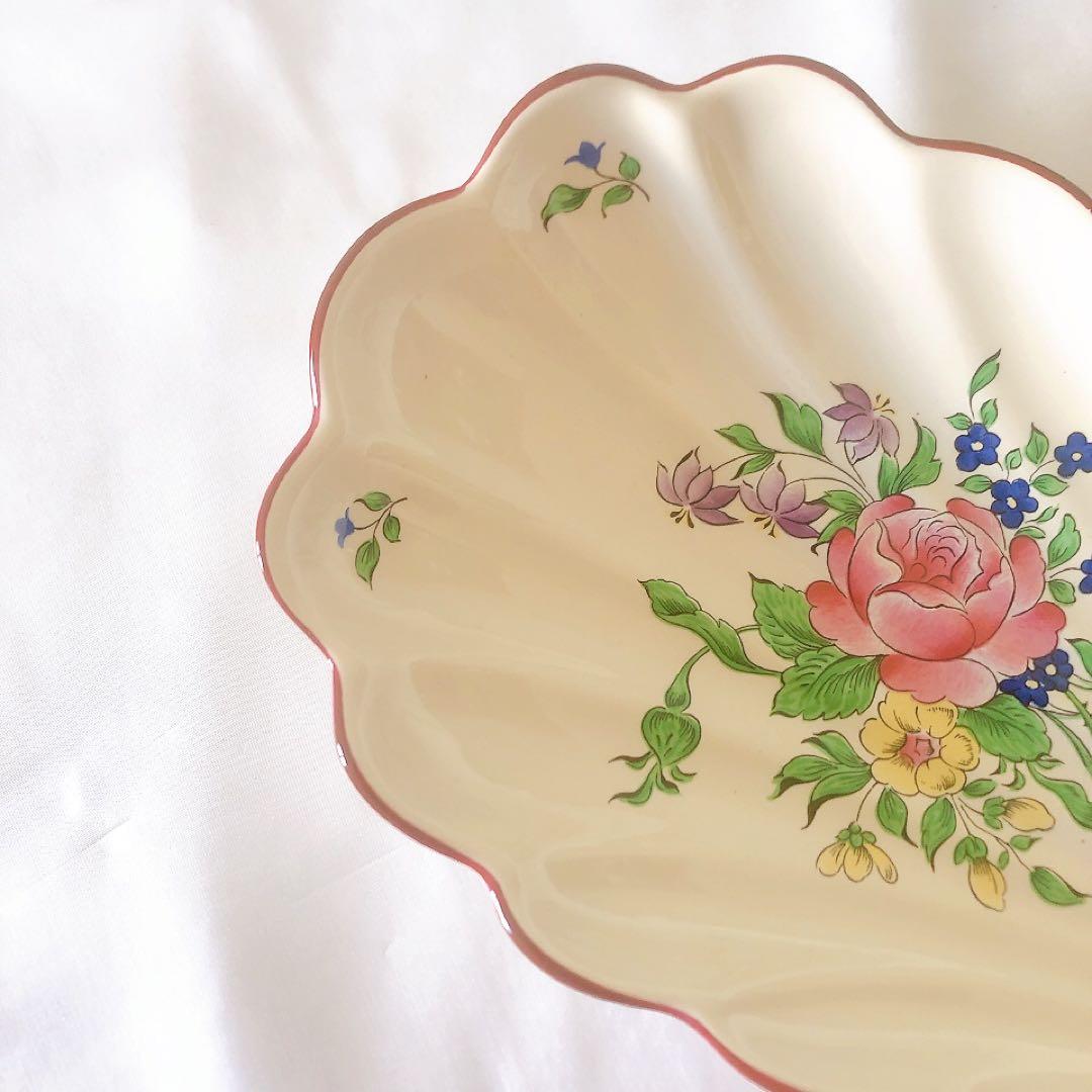 人気　リュネヴィル　シェル型ラヴィエ　前菜皿ブーケ柄　フランスアンティーク食器