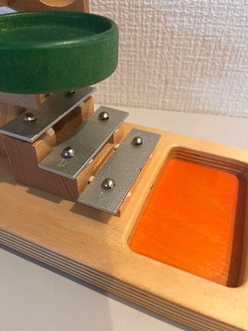 BECK ベック社　トレイクーゲルタワー・レインボー　木製　ビー玉