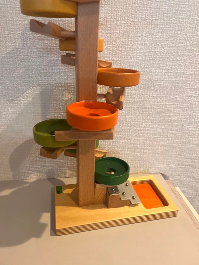 BECK ベック社　トレイクーゲルタワー・レインボー　木製　ビー玉