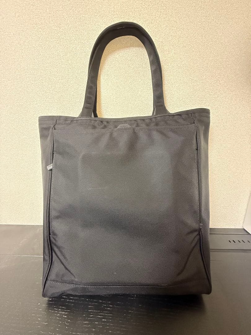 monolith ブラックトートバッグ